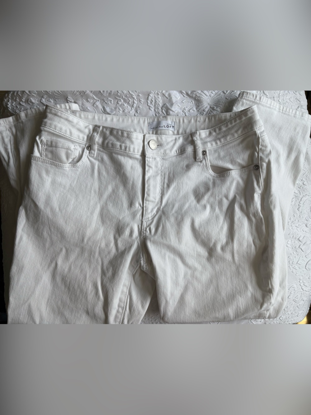 LOFT Curvy Kick Crop White Pants Size 30